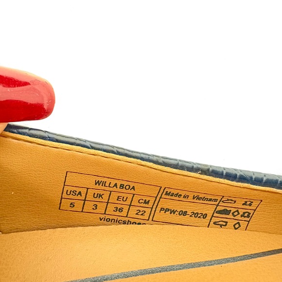 Vionic Willa Boa Black Snakeskin Print Leather Slip On Loafers Flats Size 5 - Picture 12 of 12